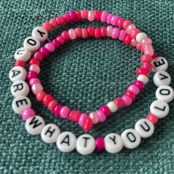 10 Bracelets/15$—Concert Friendship Bracelets—Random or Custom—Christmas themed! - Picture 10 of 16